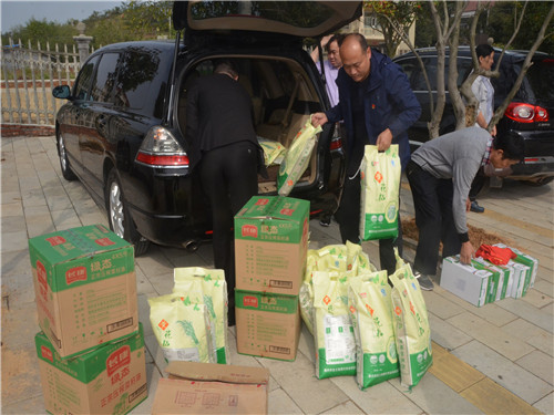 岳阳市龙马驿站汽车服务有限公司,汽车销售,汽车清洗,汽车美容,汽车装饰,汽车影音